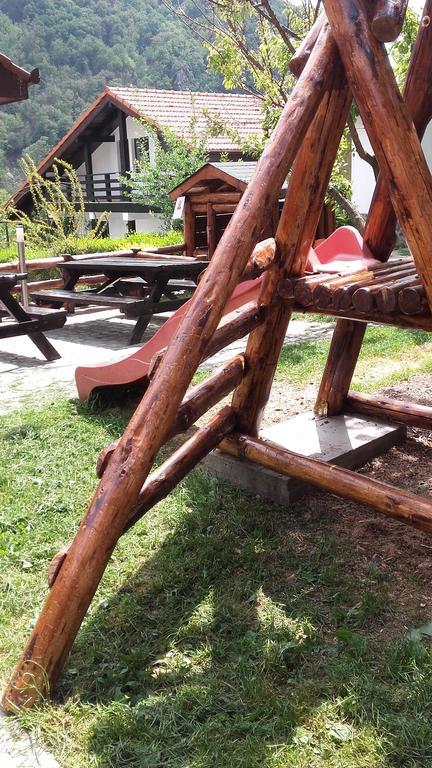 Pension Casa Natura Băile Herculane Exteriör bild